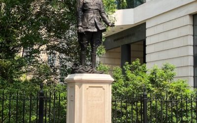 18 Juin 2023 à Carlton Gardens Londres l’AICS-SR  étaient présente et représentée par Mme Brigitte Williams, Déléguée adjointe AICS-SR et déléguée pour la Grande Bretagne de la France Libre, et Mr Guy Audibert Délégué AICS-SR pour commémorer l’appel du 18 Juin 1940