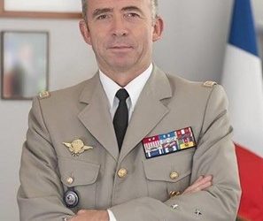 5 octobre 2023 : Le Général GOMAR, ex patron du Renseignement Militaire, nous explique qui laisse entrer les Migrants