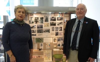 10 Novembre 2023 : Inauguration de la vitrine pour les 80 ans de la mort de Jean Moulin au Lycée Français de Londres par Mme Brigitte Williams Déléguée pour la Grande Bretagne de la Fondation de la France Libre