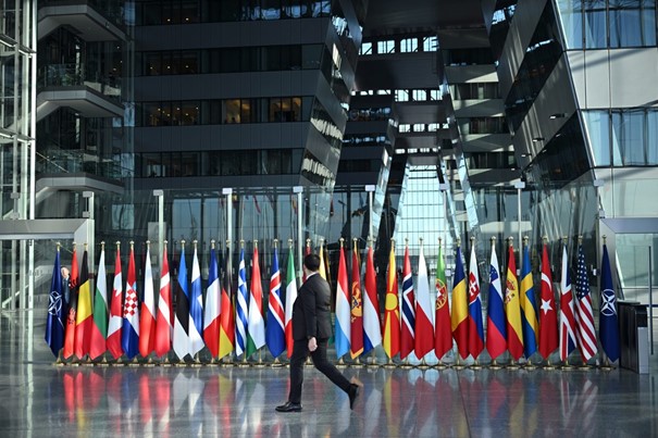 Le déclin de la mondialisation et l’avenir de l’OTAN