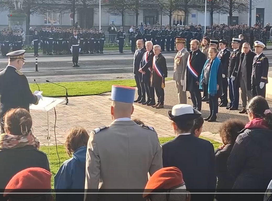 11 novembre 2025: l’AICS-SR était présente à la cérémonie du 11 novembre à Tours